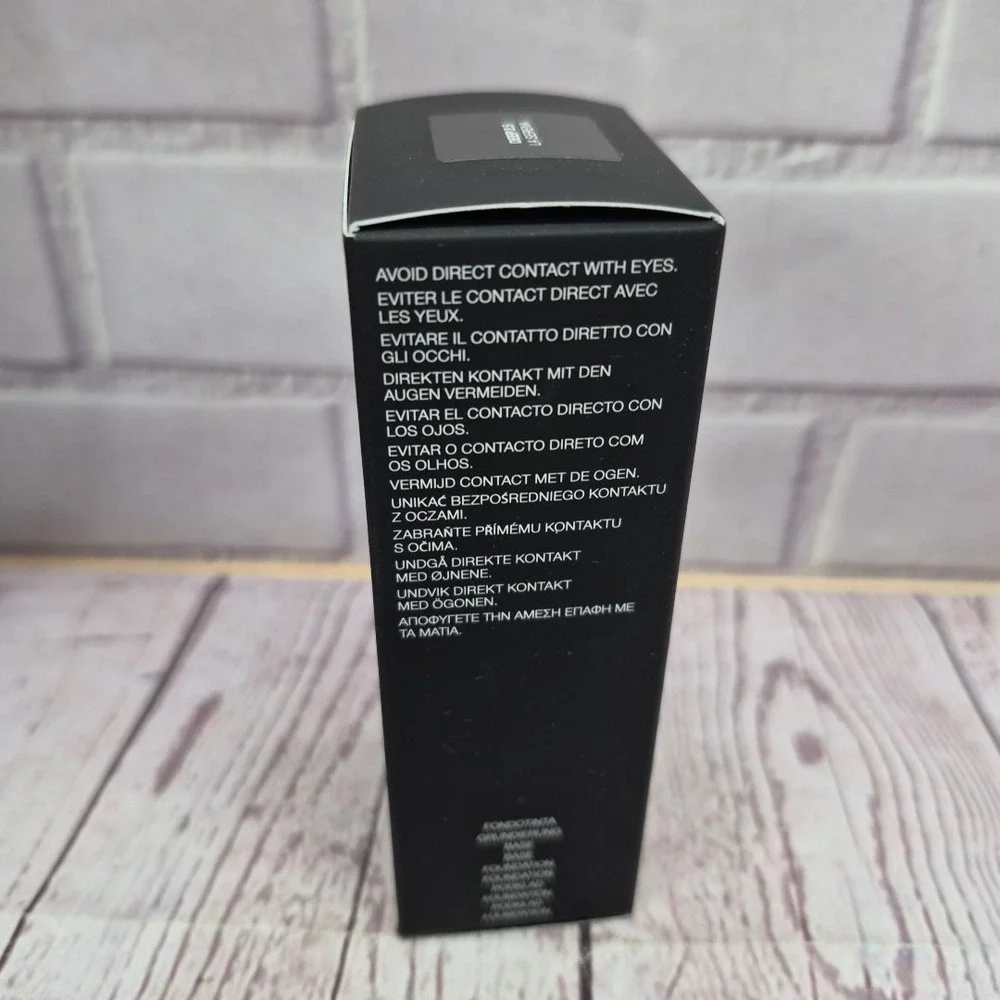 NARS Light Reflecting Foundation Makeup Deep 2.5 La Serena 1‎ Fl Oz